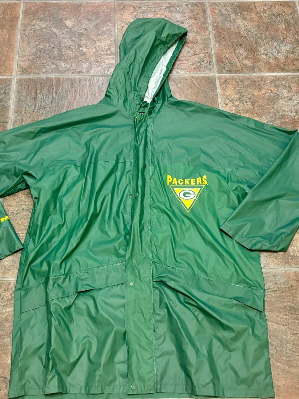 ~~Mirage Green Bay Packers NFL Rain Jacket Size Large..GUC!!!